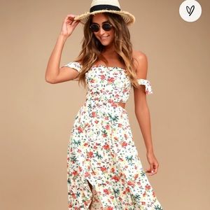 Lush Cream Floral Print Off theShoulderMaxi Dress